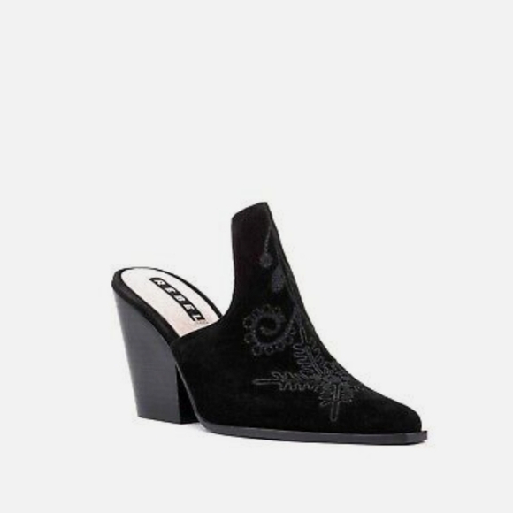 Rebel Wilson Shoes - Rebel Wilson Rhythm and blues Ava chunky heeled mules size 10wide